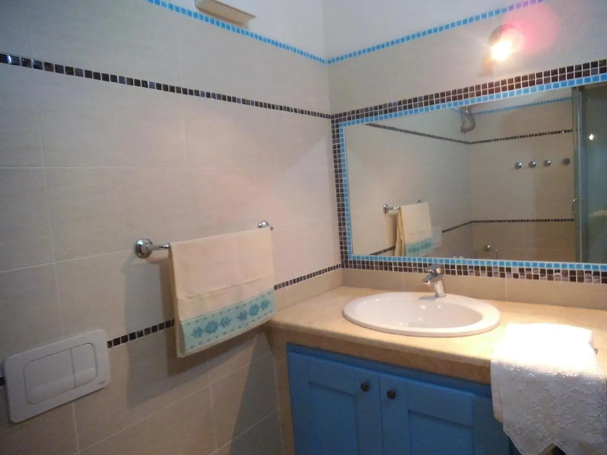 Apartament Domo Peonia Orosei
